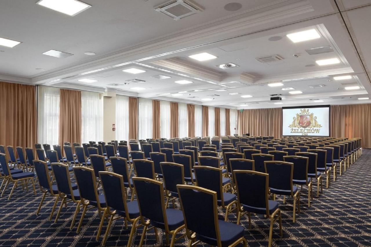 Palac Zelechow Spa & Wellness Εξωτερικό φωτογραφία