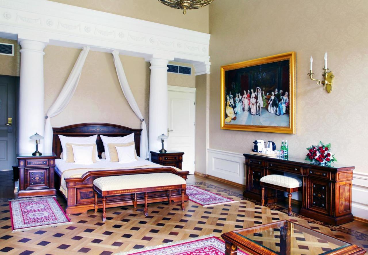 Palac Zelechow Spa & Wellness Εξωτερικό φωτογραφία