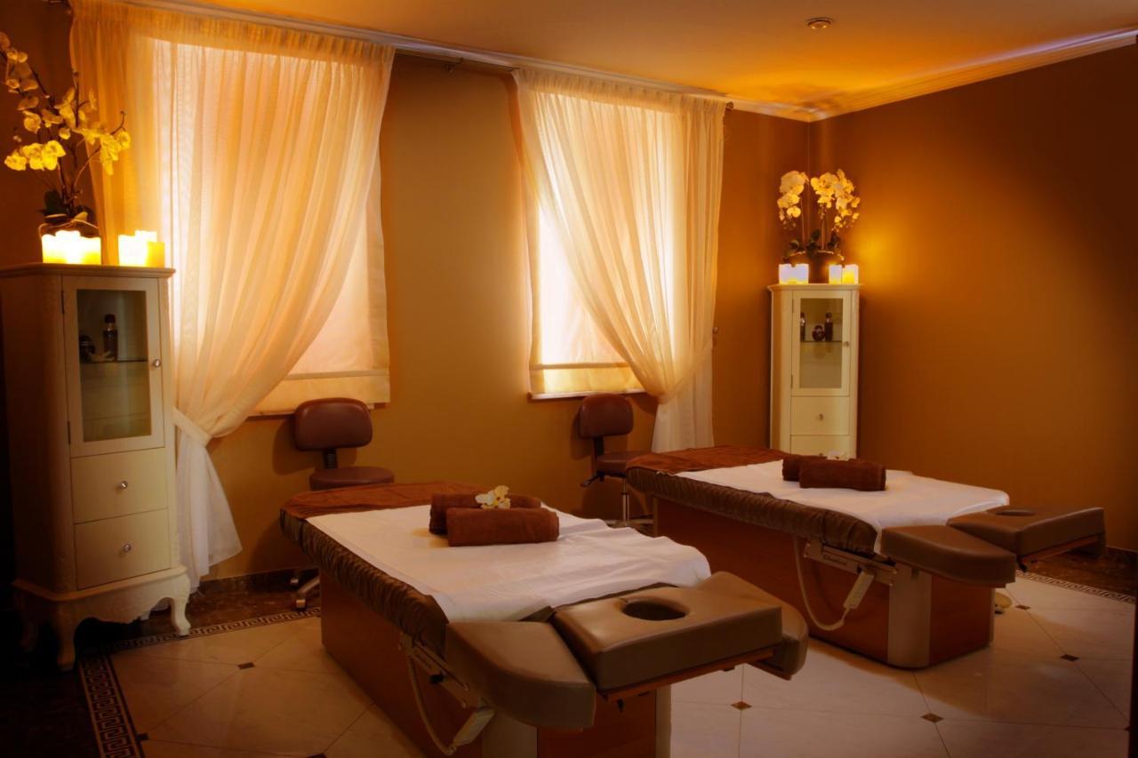 Palac Zelechow Spa & Wellness Εξωτερικό φωτογραφία