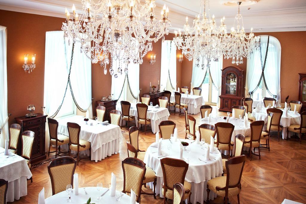 Palac Zelechow Spa & Wellness Εξωτερικό φωτογραφία