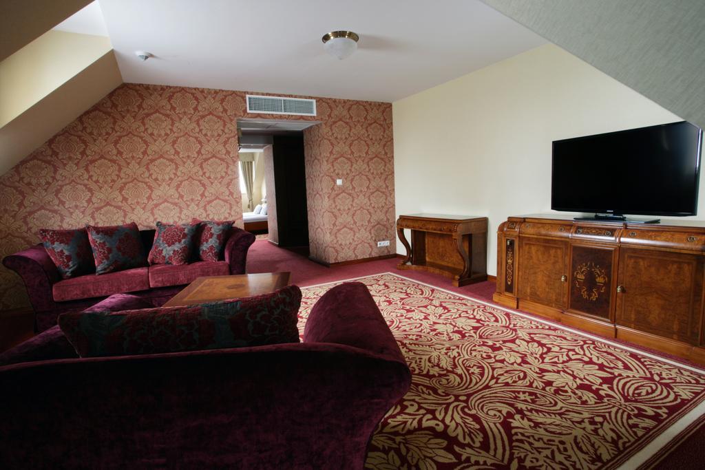 Palac Zelechow Spa & Wellness Δωμάτιο φωτογραφία